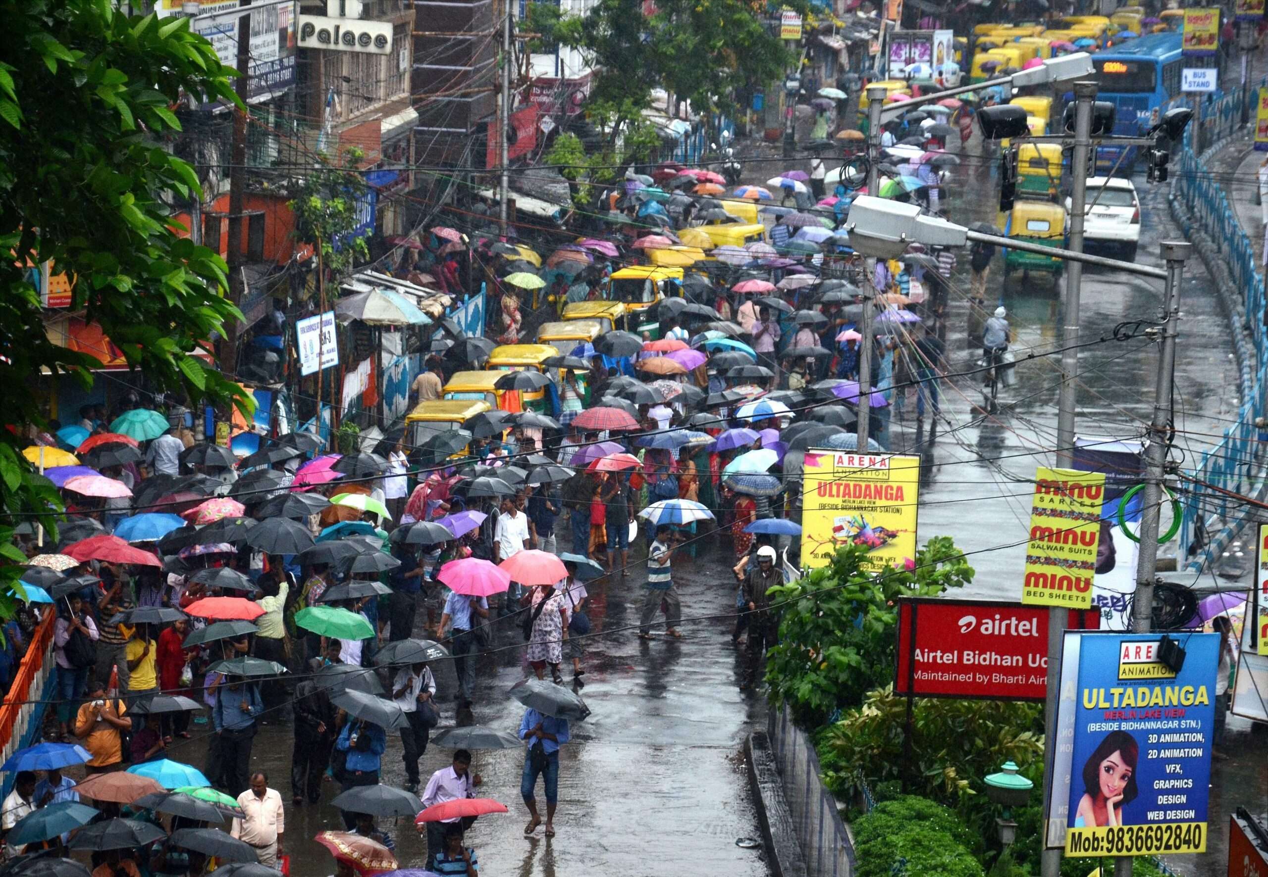 মঙ্গলবার পর্যন্ত ভারী বৃষ্টিপাতের সম্ভাবনা, মৎস্যজীবীদের জন্য সতর্কবার্তা আবহাওয়া দফতরের