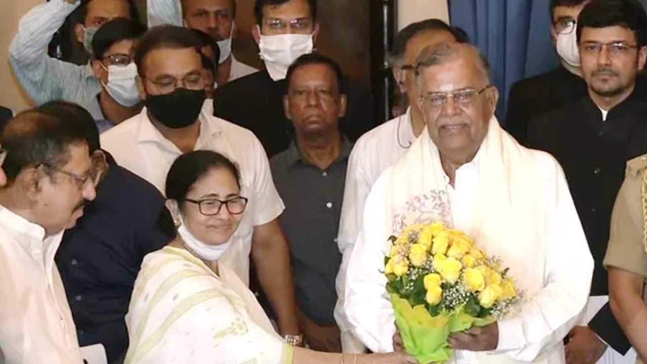 ‘কান কাজ করছে না’, হাওড়া পুরভোট প্রসঙ্গে জবাব ভারপ্রাপ্ত রাজ্যপালের