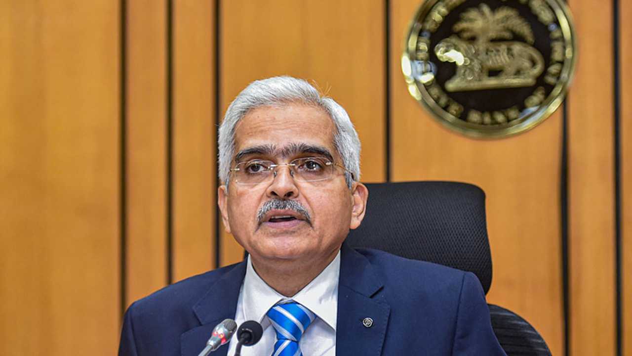 RBI Hikes Key Rate: ফের বাড়ল সরকারি-বেসরকারি ব্যাঙ্কের সুদ-ইএমআইয়ের বোঝা! ঘুম উড়ল মধ্যবিত্তের