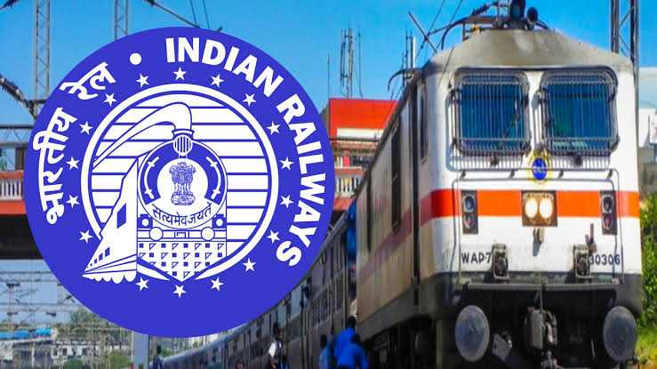 RRB Job Recruitment 2023 : চাকরির বাজারে সুখবর! ন্যুনতম মাধ্যমিক পাশ যোগ্যতায় মোটা অংকের বেতনে বিপুল শূন্য পদে কর্মী নিয়োগ! বিস্তারিত জানুন