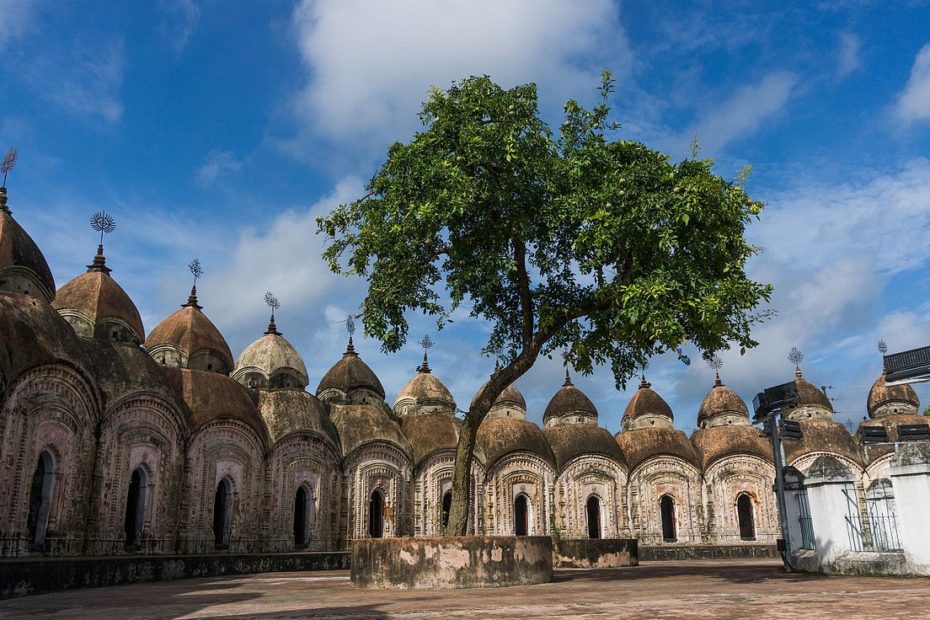 ঘুরে আসুন কালনার ১০৮ শিব মন্দির