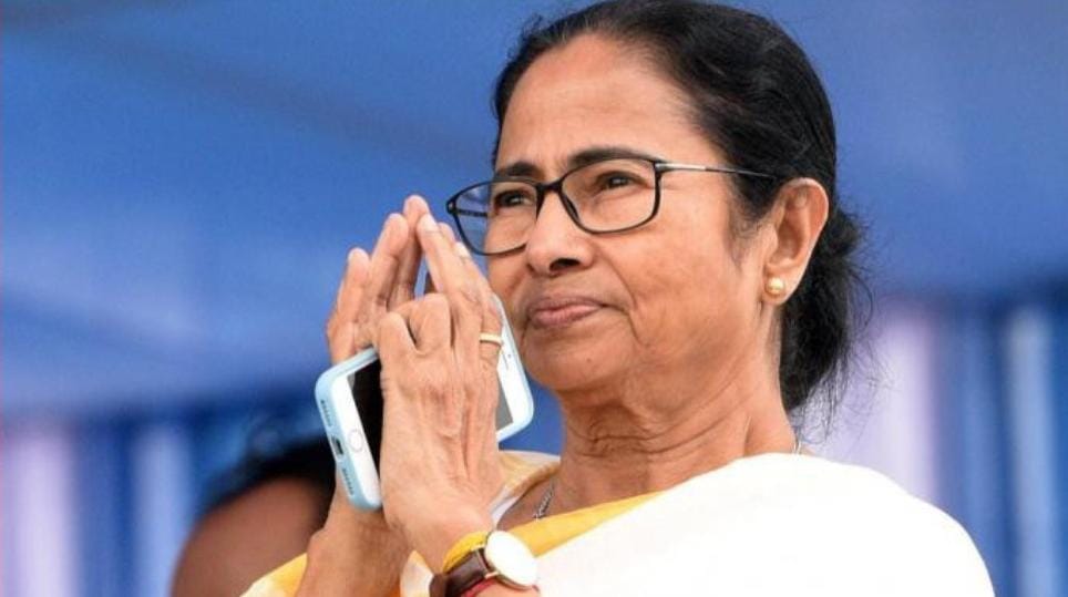 Mamata Bandyopadhyay:ফের ডি এ বাড়ল রাজ্য সরকারি কর্মীদের, প্রচারসভা থেকে ঘোষণা মুখ্যমন্ত্রীর