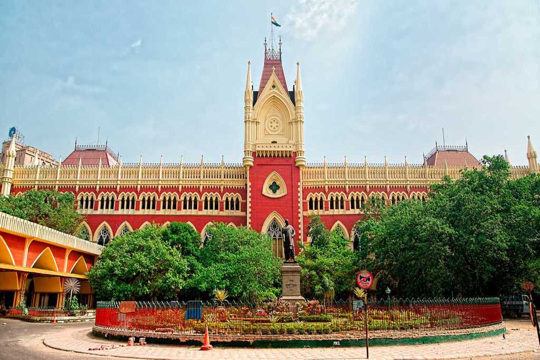 Calcutta High Court: ‘শিক্ষা সবার আগে, তাই কেন্দ্রীয় বাহিনীর জন্য অন্যত্র জায়গা করতে হবে’ স্পষ্ট নির্দেশ কলকাতা হাইকোর্টের