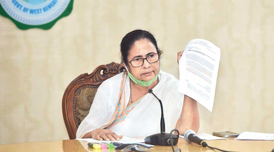 Mamata Banerjee: কোন সূচকে কে ভাল, কে খারাপ? নবান্নে ঘোষণা করলেন মুখ্যমন্ত্রী