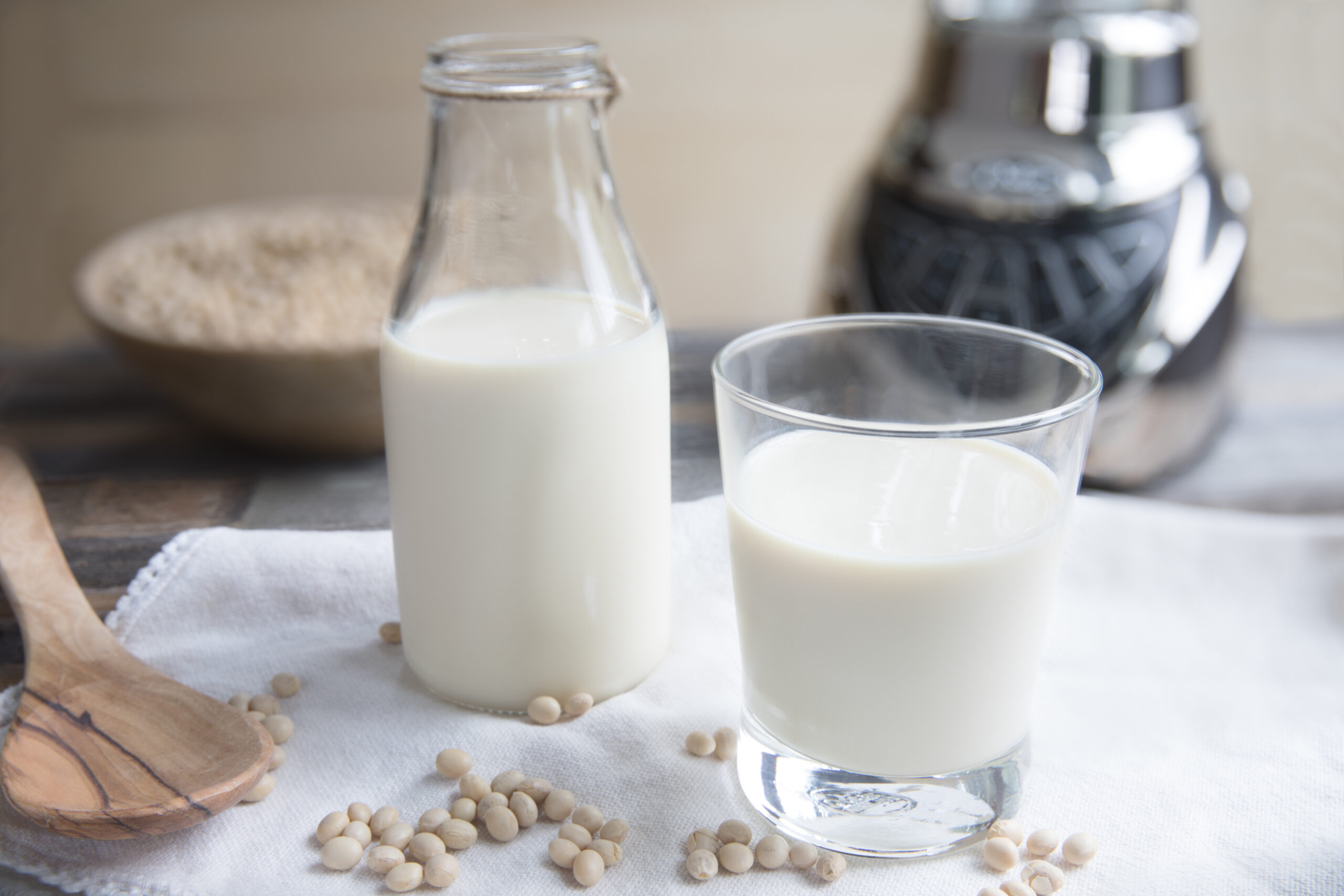 Milk Benefits: রান্নাঘরের মশলা মেশালেই বাড়বে দুধের গুণ, কি কি মশলা মেশাবেন দুধের সাথে ? জেনে নিন। …