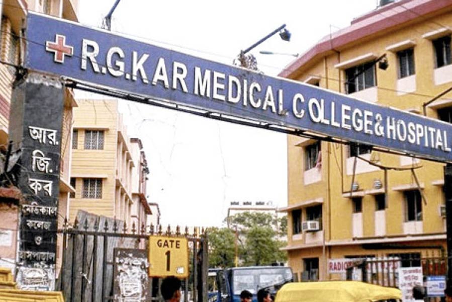 R G Kar Medical College and Hospital: আরজিকর মেডিকেল কলেজে ধর্ষণ, মৃতদেহ নিয়ে আতঙ্ক এলাকায়