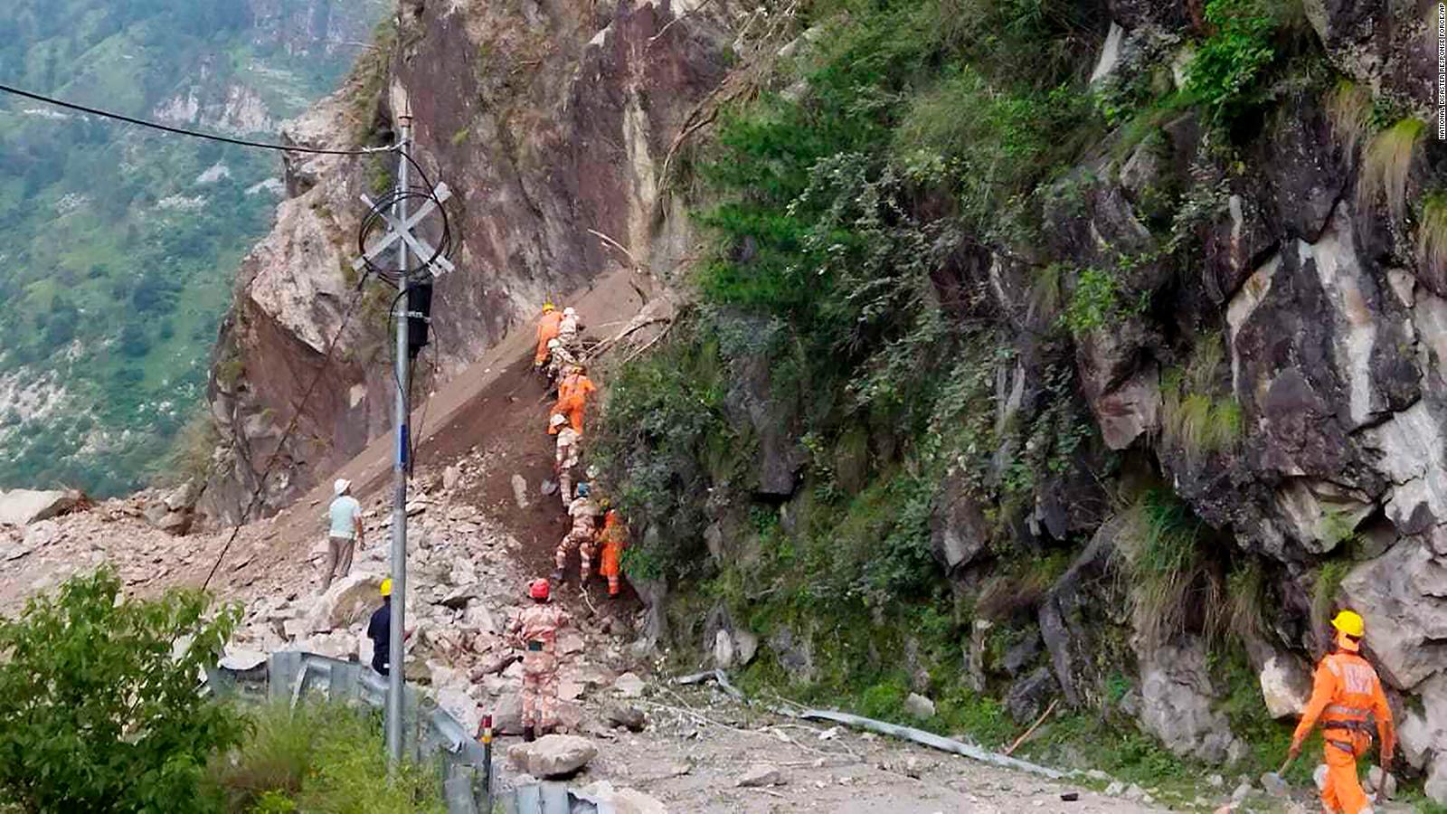 Himachal Pradesh: বৃষ্টি ও ধসের মাঝেই ঘটল ভূমিকম্পের ঘটনা, আতঙ্ক ছড়িয়েছে হিমাচল প্রদেশে!