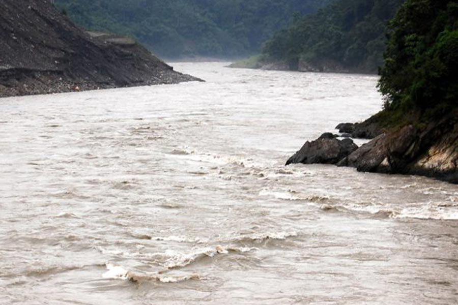 North Bengal: ধস নামার সাথে পাল্লা দিয়ে বাড়ছে তিস্তার জল, দুর্যোগের সতর্কতা উত্তরবঙ্গে