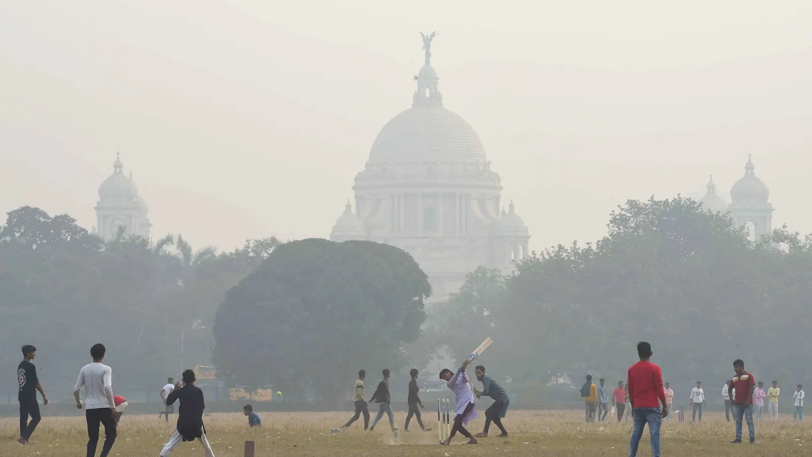 Weather Forecast: দক্ষিণবঙ্গের জেলাগুলিতে তাপমাত্রা কমবে ২-৩ ডিগ্রি, তবে কী এবার শীত পড়বে জাঁকিয়ে? কী বলছে আবহাওয়া দফতর